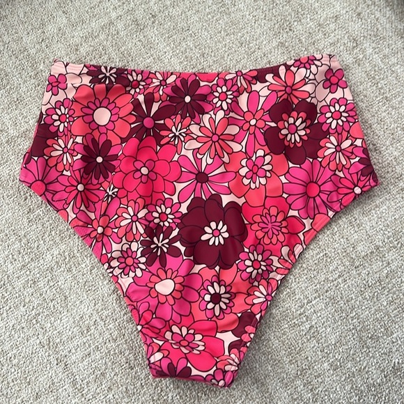 Floral  Women’s High-Waisted Bikini Bottoms Mod Print Daisy Spring Break Sz Sm 🟢 - Picture 2 of 7